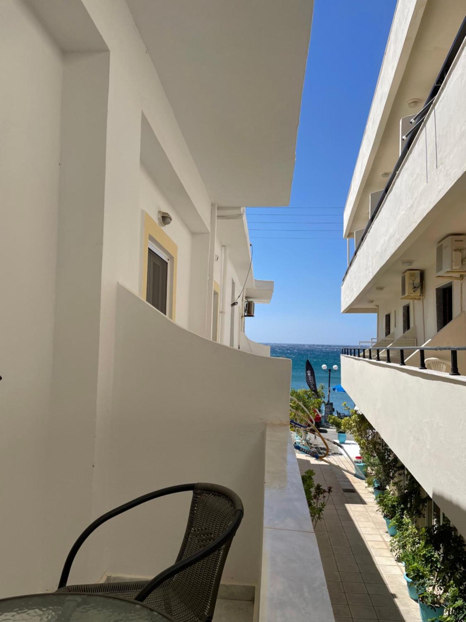 Apartamento Giant Woman Tsoútsouros Exterior foto